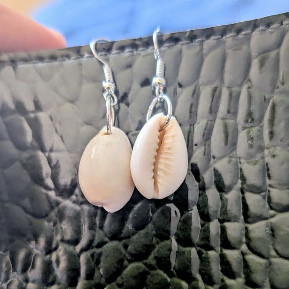 Shell Drop Earrings - Cream Cowrie Dangles